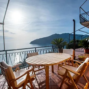 Apartment 080 - La Storica Il Vigneto 45b, Terrazza Sul Mare - Parcheggio Privato Gratis, Moneglia